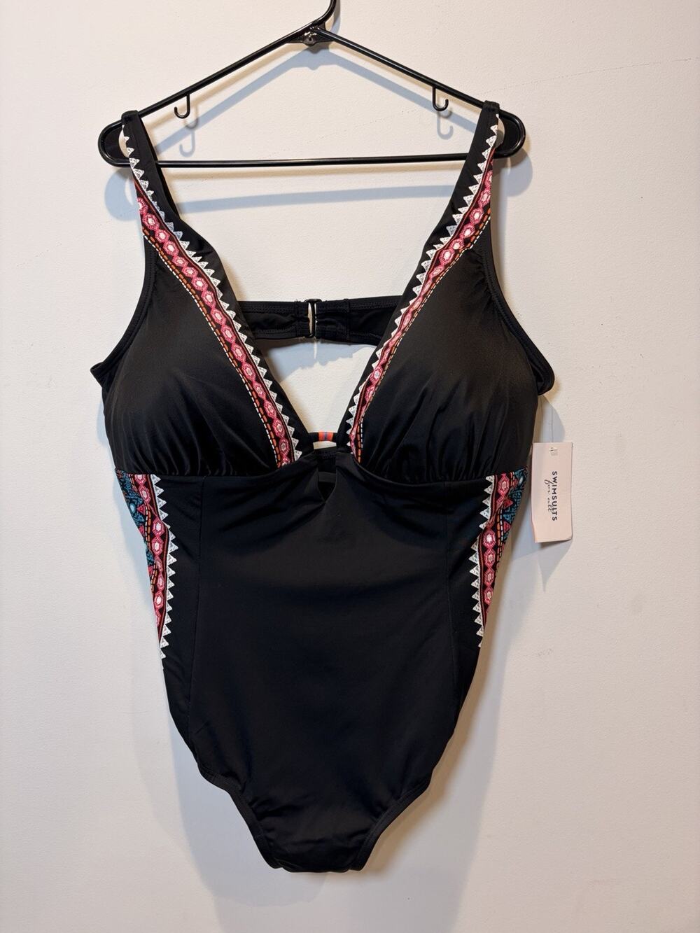 Swimsuits For All Aztec Tribal Print One Piece Swimsuit Cutouts NEW Plus Size 24